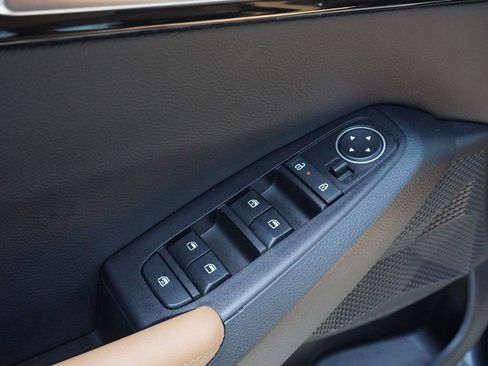 Used 2024 Kia Seltos EX image 37