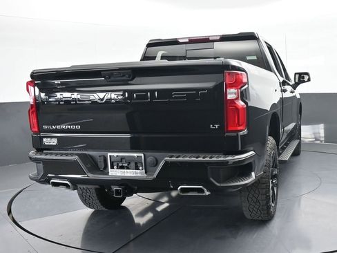 Used 2024 Chevrolet Silverado 1500 LT Trail Boss w/ Convenience Package II image 5