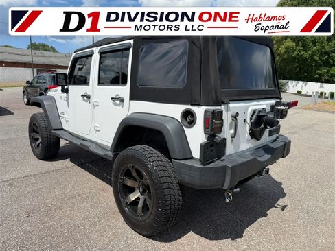 Used 2014 Jeep Wrangler Unlimited Sport w/ Quick Order Package 24S AWD/4WD image 3