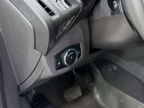 Used 2015 Ford Transit Connect XL image 10