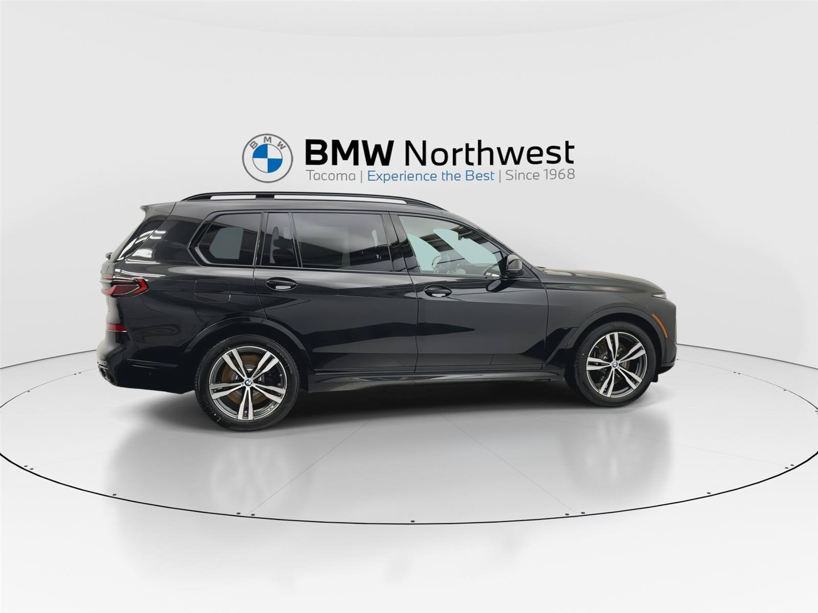 New 2026 BMW X7 M60i AWD/4WD image 4