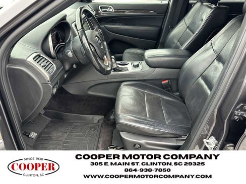 Used 2018 Jeep Grand Cherokee Overland image 9