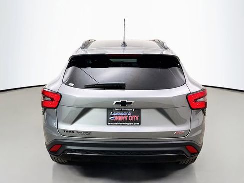 New 2026 Chevrolet Trax RS w/ Driver Confidence Package image 7