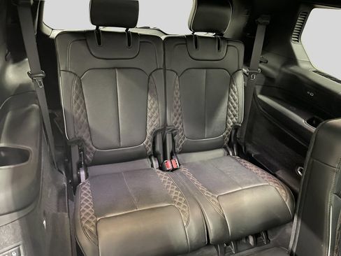 Used 2023 Jeep Grand Cherokee L Summit w/ Luxury Tech Group V AWD/4WD image 10