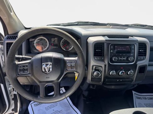 Used 2018 RAM 1500 Express image 10