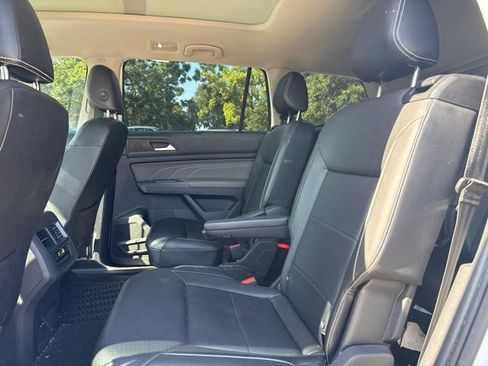 Used 2021 Volkswagen Atlas SE FWD image 6