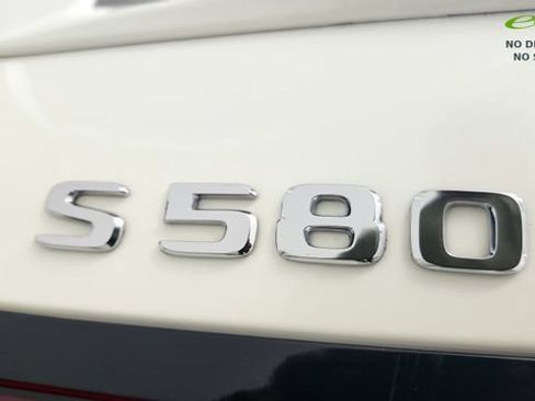 Used 2023 Mercedes-Benz S 580 4MATIC Sedan w/ AMG Line image 35