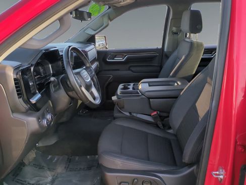 Used 2024 GMC Sierra 1500 SLE image 9