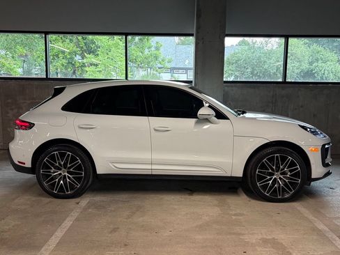 Used 2023 Porsche Macan AWD/4WD image 9