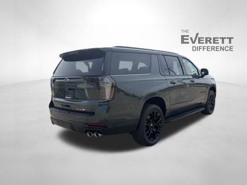New 2026 Chevrolet Suburban RST AWD/4WD image 7