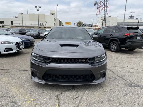Used 2020 Dodge Charger Scat Pack RWD image 3