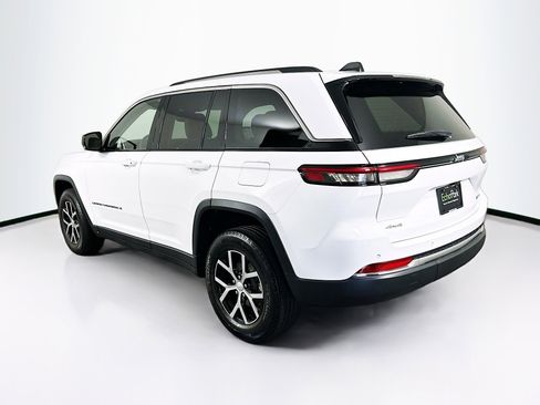 Used 2023 Jeep Grand Cherokee Limited AWD/4WD image 5