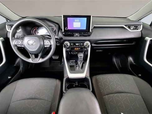 Used 2025 Toyota RAV4 XLE image 7