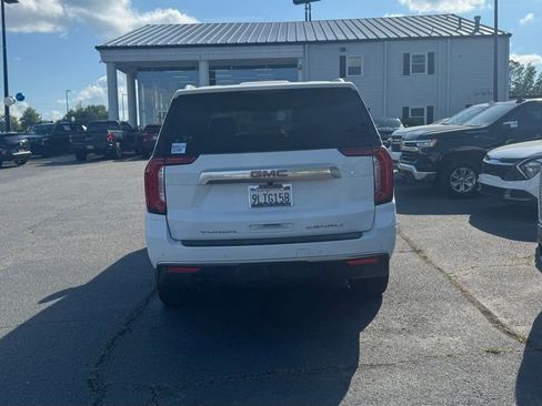 Used 2024 GMC Yukon Denali AWD/4WD image 4