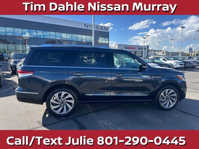 Used 2022 Lincoln Navigator Reserve AWD/4WD image 13
