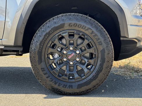New 2026 GMC Canyon Elevation RWD image 28