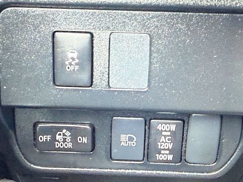 Used 2023 Toyota Tacoma TRD Sport AWD/4WD image 21