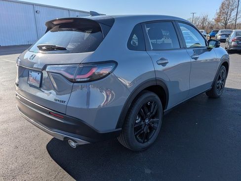 New 2026 Honda HR-V Sport image 7