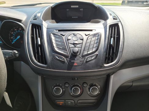 Used 2015 Ford Escape SE image 11