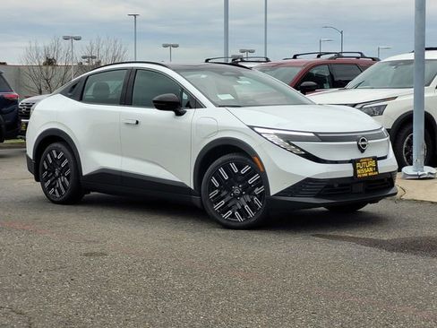 New 2026 Nissan Leaf Platinum+ w/ Cargo Package (Platinum+) image 1