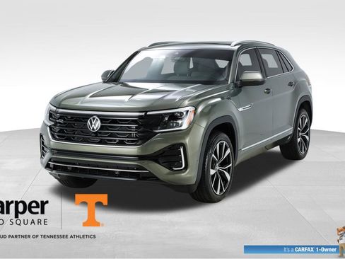 Used 2025 Volkswagen Atlas Cross Sport SEL Premium R-Line image 1