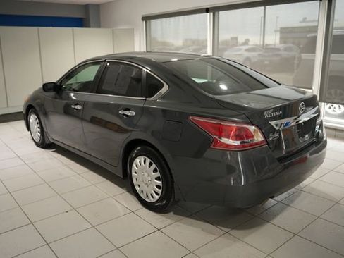 Used 2013 Nissan Altima 2.5 S image 3