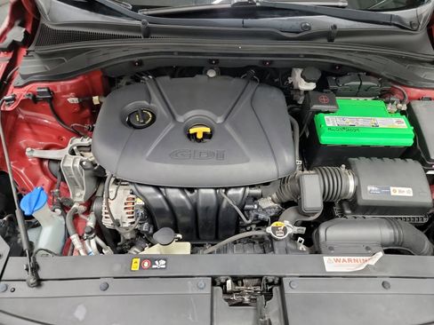 Used 2018 Hyundai Elantra GT image 24