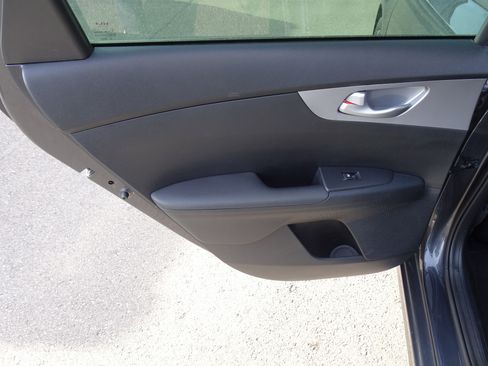 Used 2023 Kia Forte LXS w/ LXS Technology Package image 15