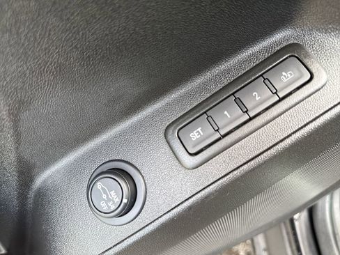 Certified 2024 Chevrolet Equinox Premier AWD/4WD image 34