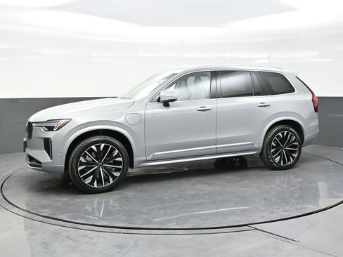 New 2026 Volvo XC90 T8 Ultra w/ Protection Package Premier AWD/4WD image 3