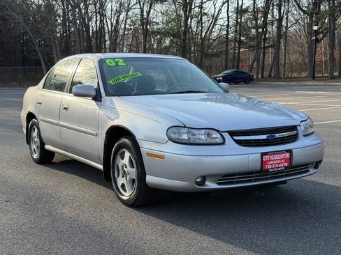Used 2002 Chevrolet Malibu LS image 3