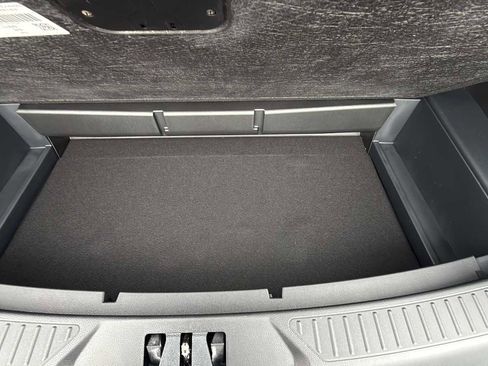 New 2026 Ford Explorer ST-Line w/ ST-Line Street Pack image 44