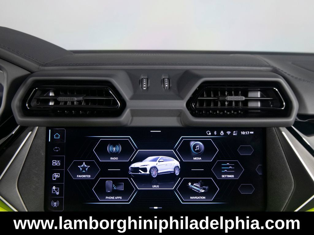 Used 2026 Lamborghini Urus S AWD/4WD image 31
