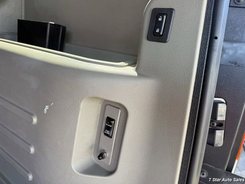Used 2003 HUMMER H2 w/ Preferred Equipment Group AWD/4WD image 22