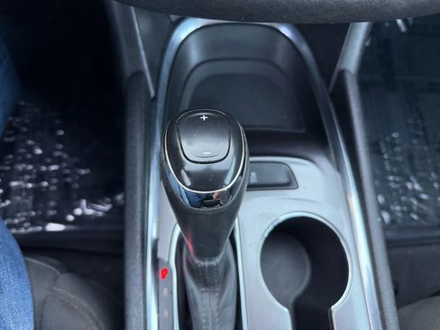 Used 2019 Chevrolet Malibu LT image 18