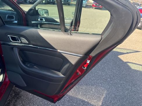 Used 2009 Lincoln MKS AWD image 25