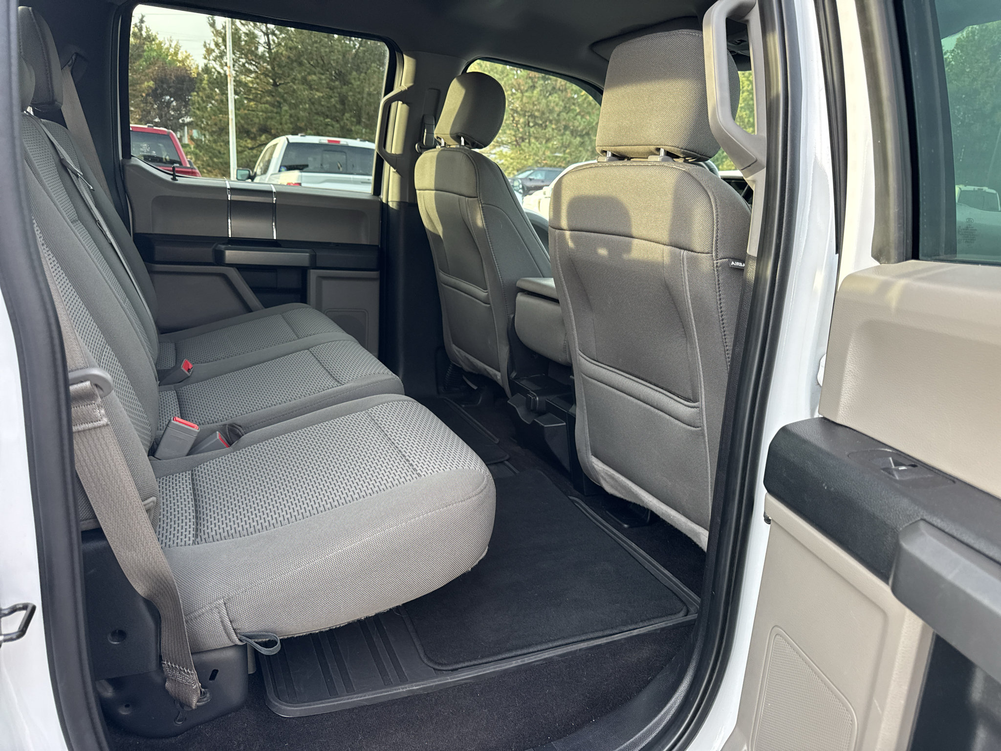 Used 2019 Ford F150 XLT w/ Equipment Group 302A Luxury AWD/4WD image 13