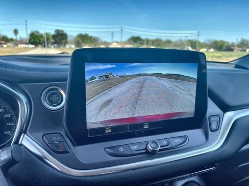 Certified 2025 Chevrolet Blazer LT AWD/4WD image 14