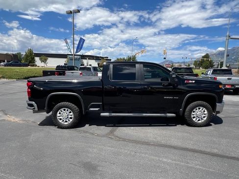 Used 2023 Chevrolet Silverado 3500 LT w/ Convenience Package AWD/4WD image 7