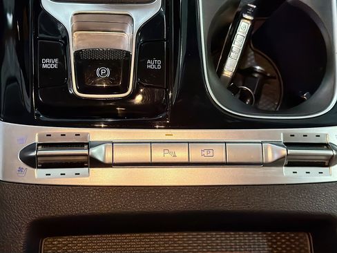 Used 2022 Kia Carnival SX FWD image 25