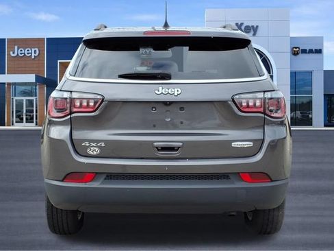 Used 2022 Jeep Compass Latitude AWD/4WD image 26