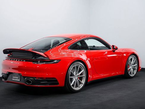 Used 2020 Porsche 911 Carrera S image 5