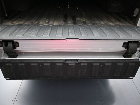 Used 2022 Chevrolet Silverado 2500 Custom w/ Custom Value Package image 25