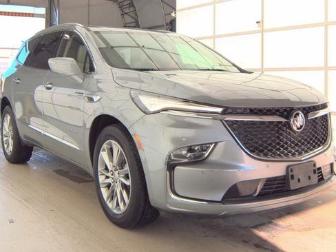 Used 2023 Buick Enclave Avenir w/ Avenir Technology Package image 2