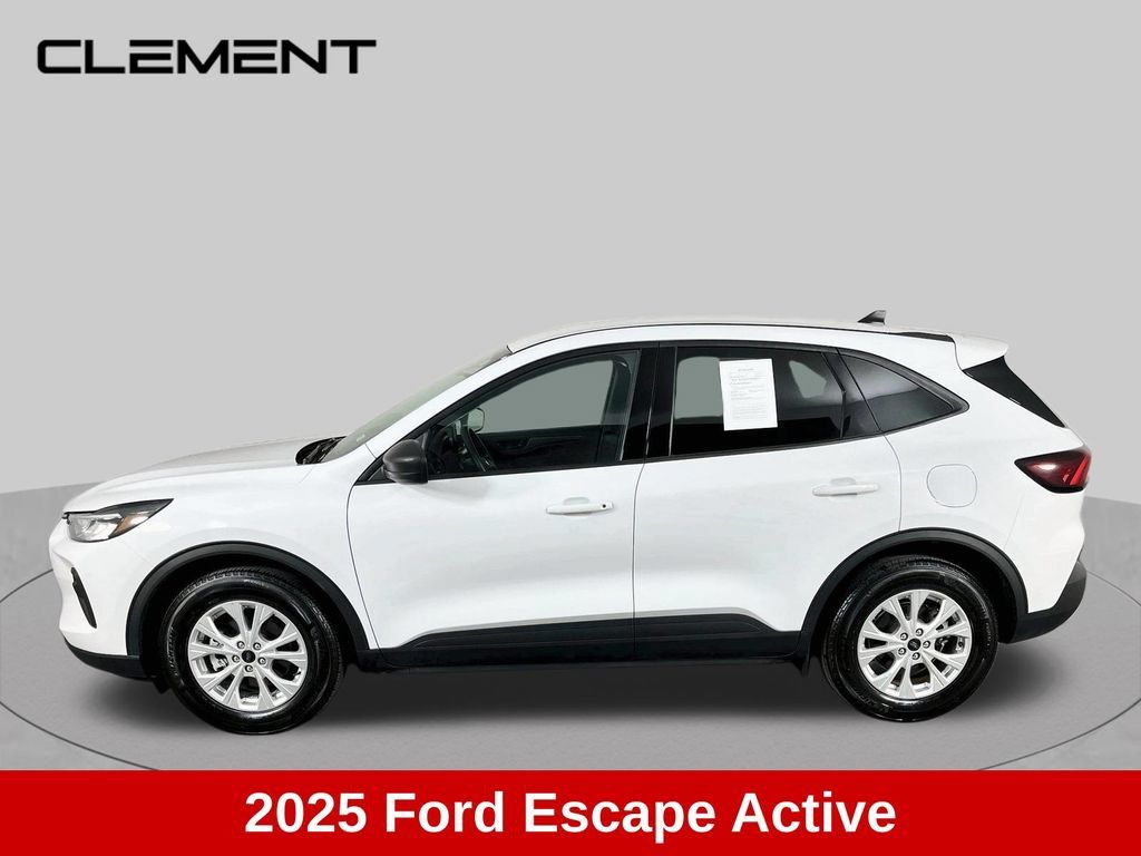 Used 2025 Ford Escape Active FWD image 4