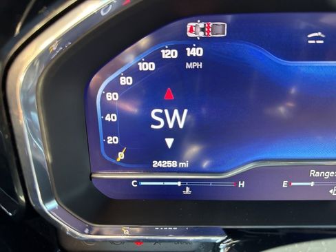 Used 2024 Chevrolet Silverado 2500 LTZ w/ LTZ Premium Package image 26