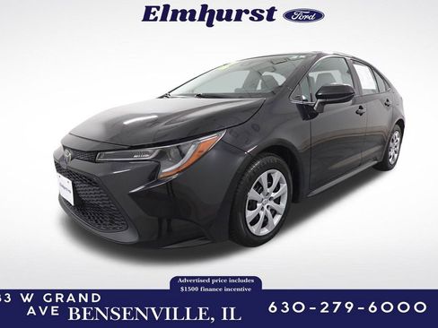 Used 2022 Toyota Corolla LE image 1