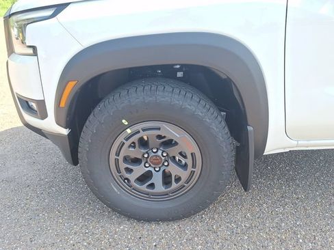 New 2026 Nissan Frontier Pro-X w/ Pro-X Convenience Package RWD image 26