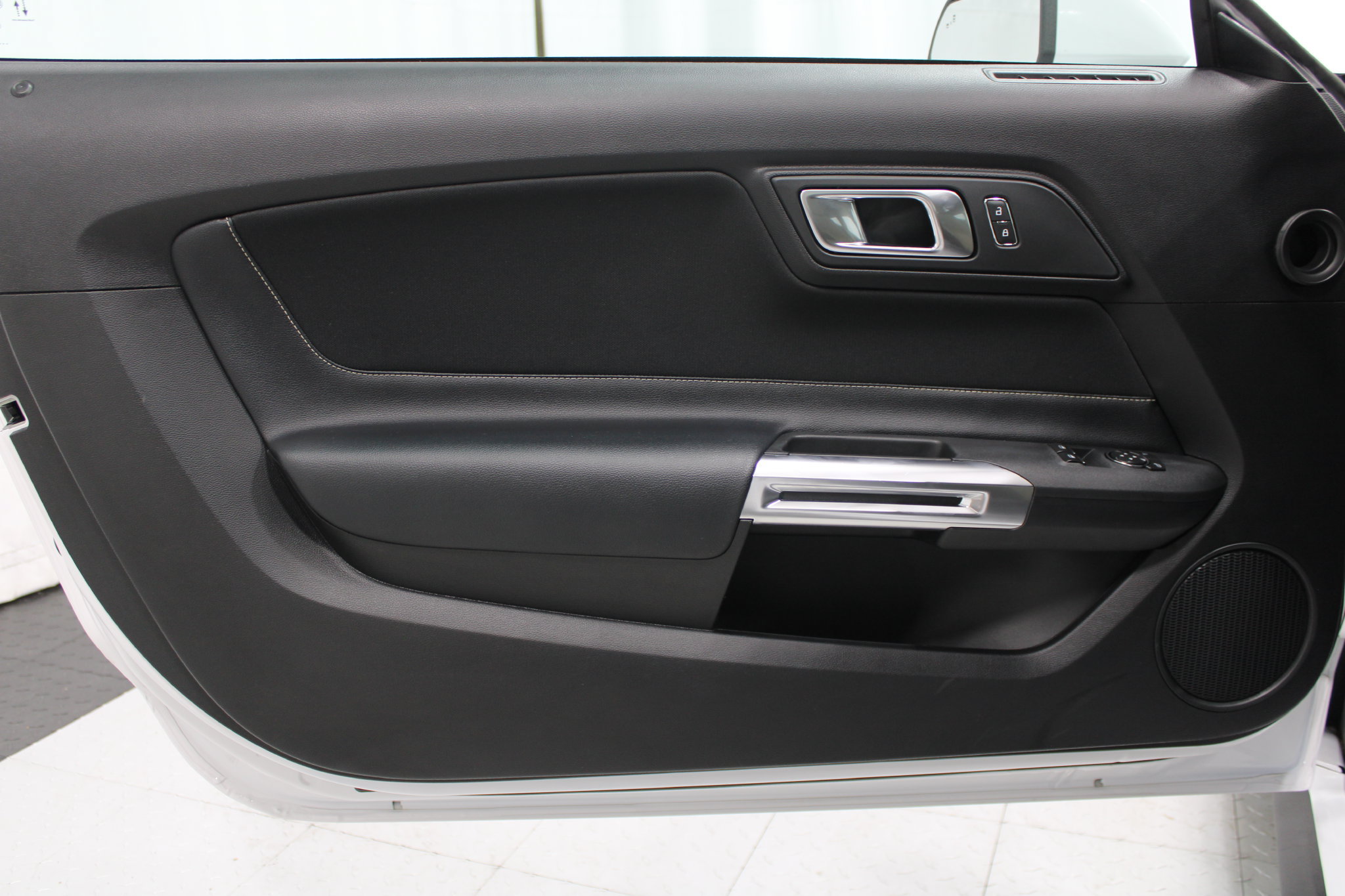 Used 2021 Ford Mustang GT RWD image 12
