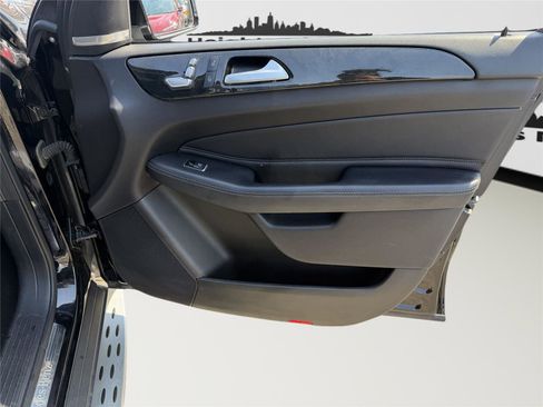 Used 2017 Mercedes-Benz GLE 350 4MATIC image 32